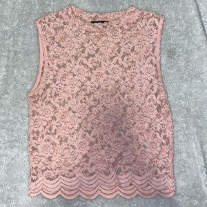 Lace cropped top
